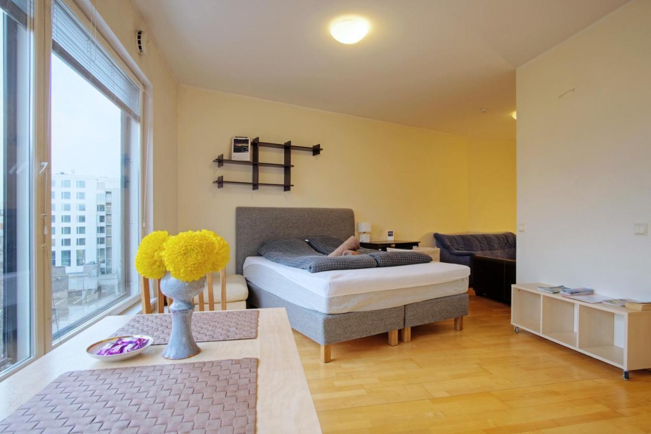Studio Apartment In Quiet Heart Of Everything Tallinn Kültér fotó