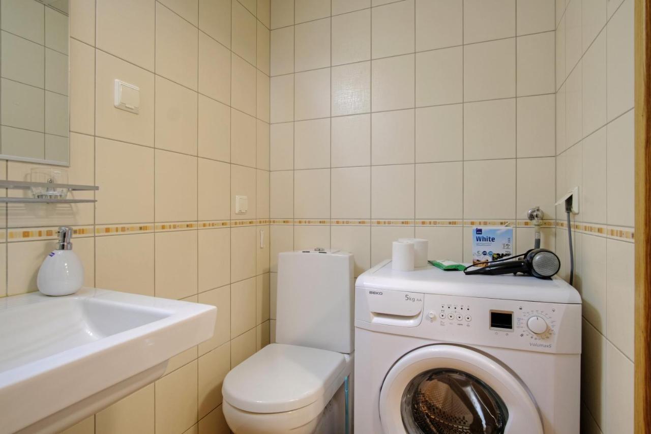Studio Apartment In Quiet Heart Of Everything Tallinn Kültér fotó